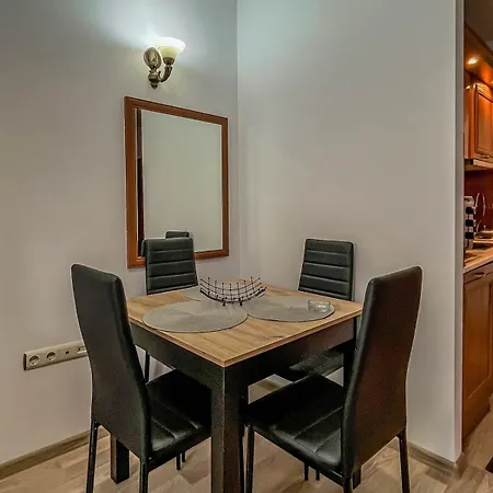 1Br Apartment - Spacious - Balcony Апартамент *
