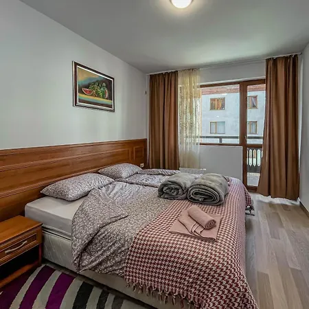 Апартамент 1Br Apartment - Spacious - Balcony Банско